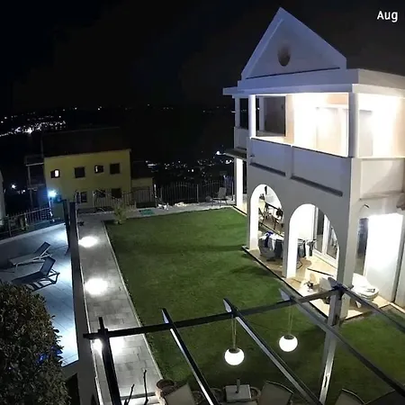 Дом отдыха Kvarner View *